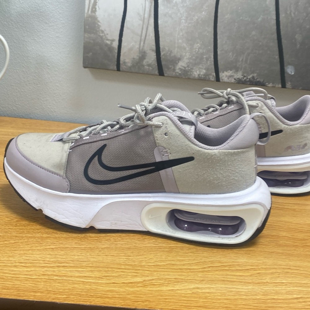 Nike air max INTRLK size 9